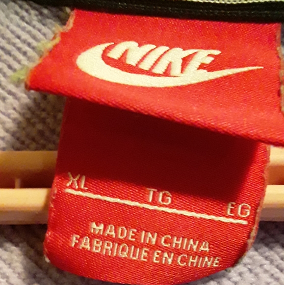 Nike Zip-Up Hoody - Picture 2 of 12